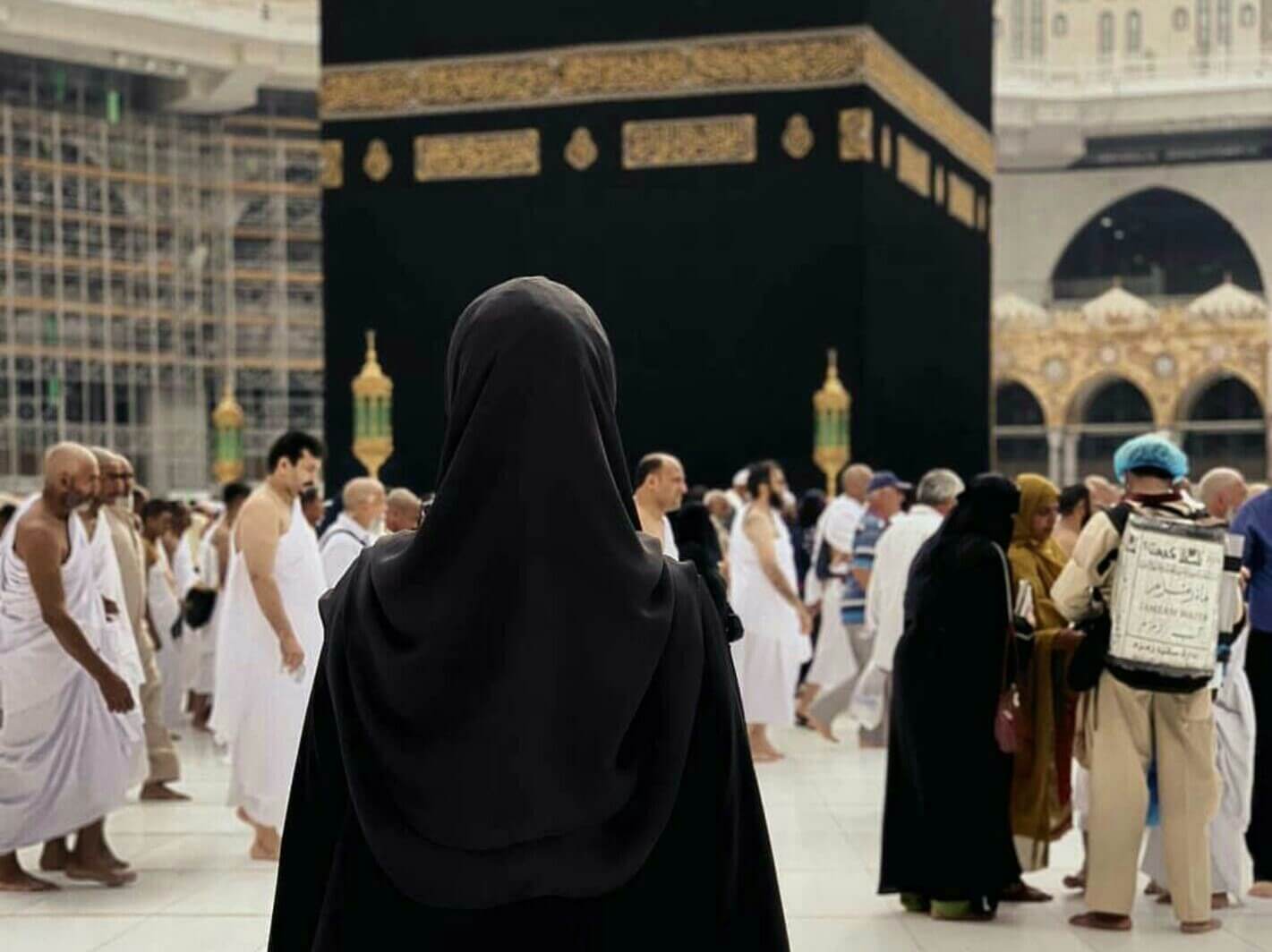 Larangan-Bagi-Perempuan-Saat-Umroh-3 Larangan-Bagi-Perempuan-Saat-Umroh-3