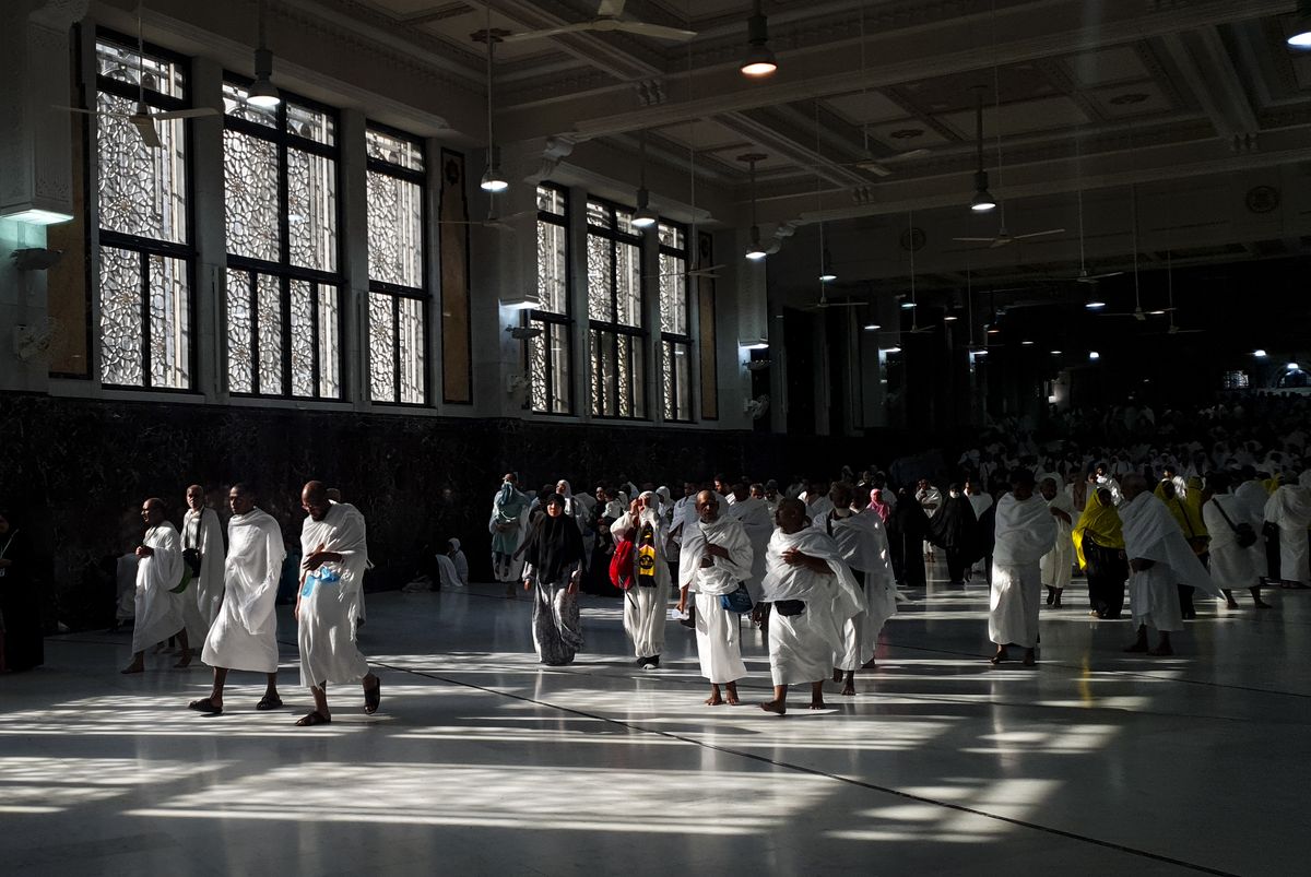 suasana-umrah-di-mekkah-sudah-bebas-masker-dan-vaksin-meningitis